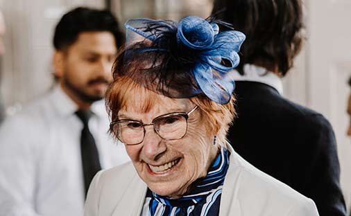 the best grin ever to a caricature at a Kent Wedding